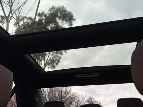 Used 2014 Mercedes-Benz E 350 Sedan image 13