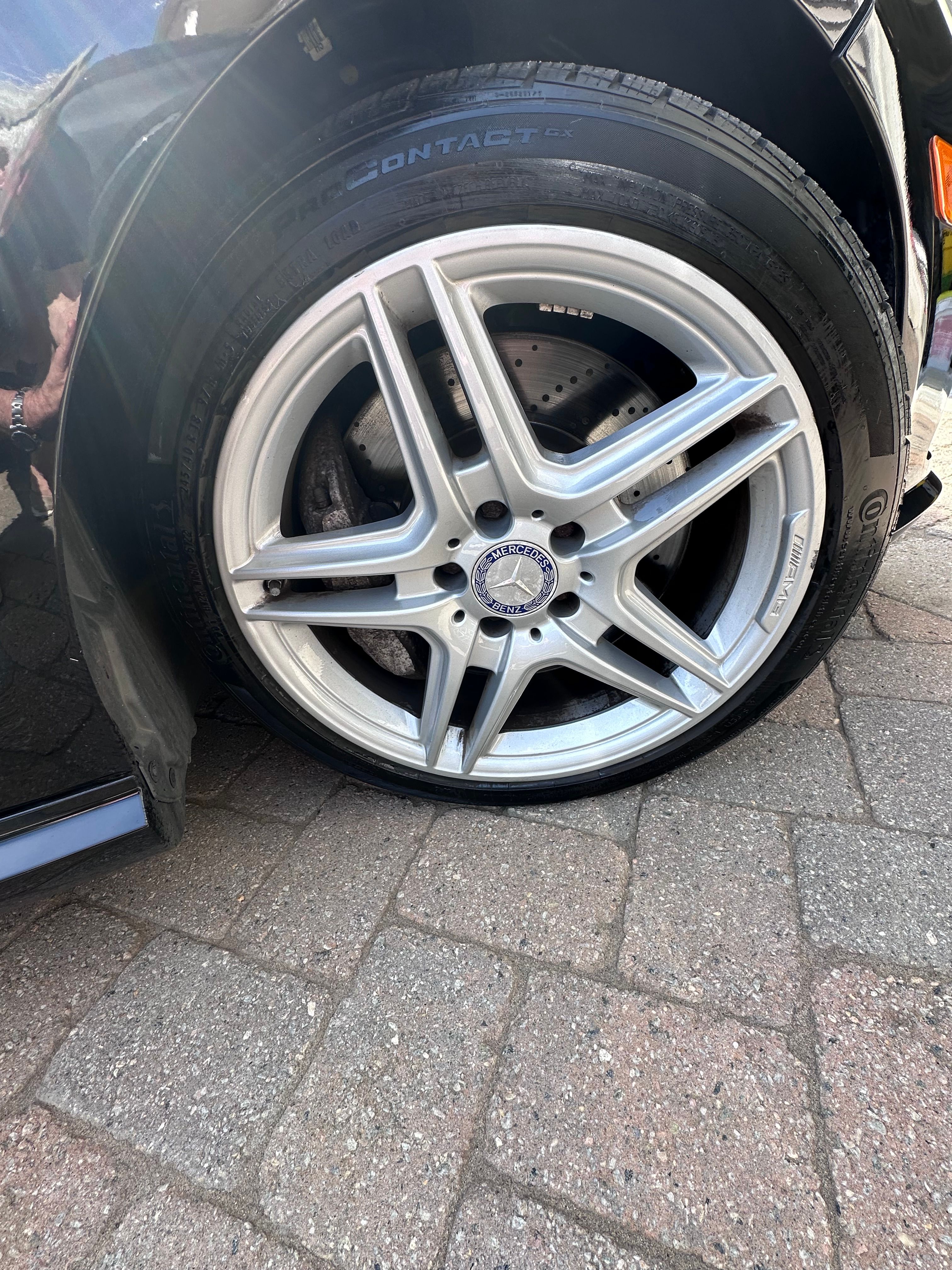 Used 2013 Mercedes-Benz E 550 4MATIC Sedan image 12