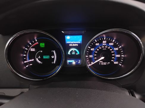 Used 2013 Hyundai Sonata Hybrid image 23