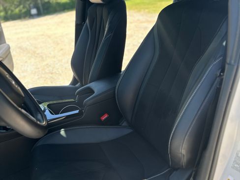 Used 2024 Acura Integra A-Spec FWD image 9