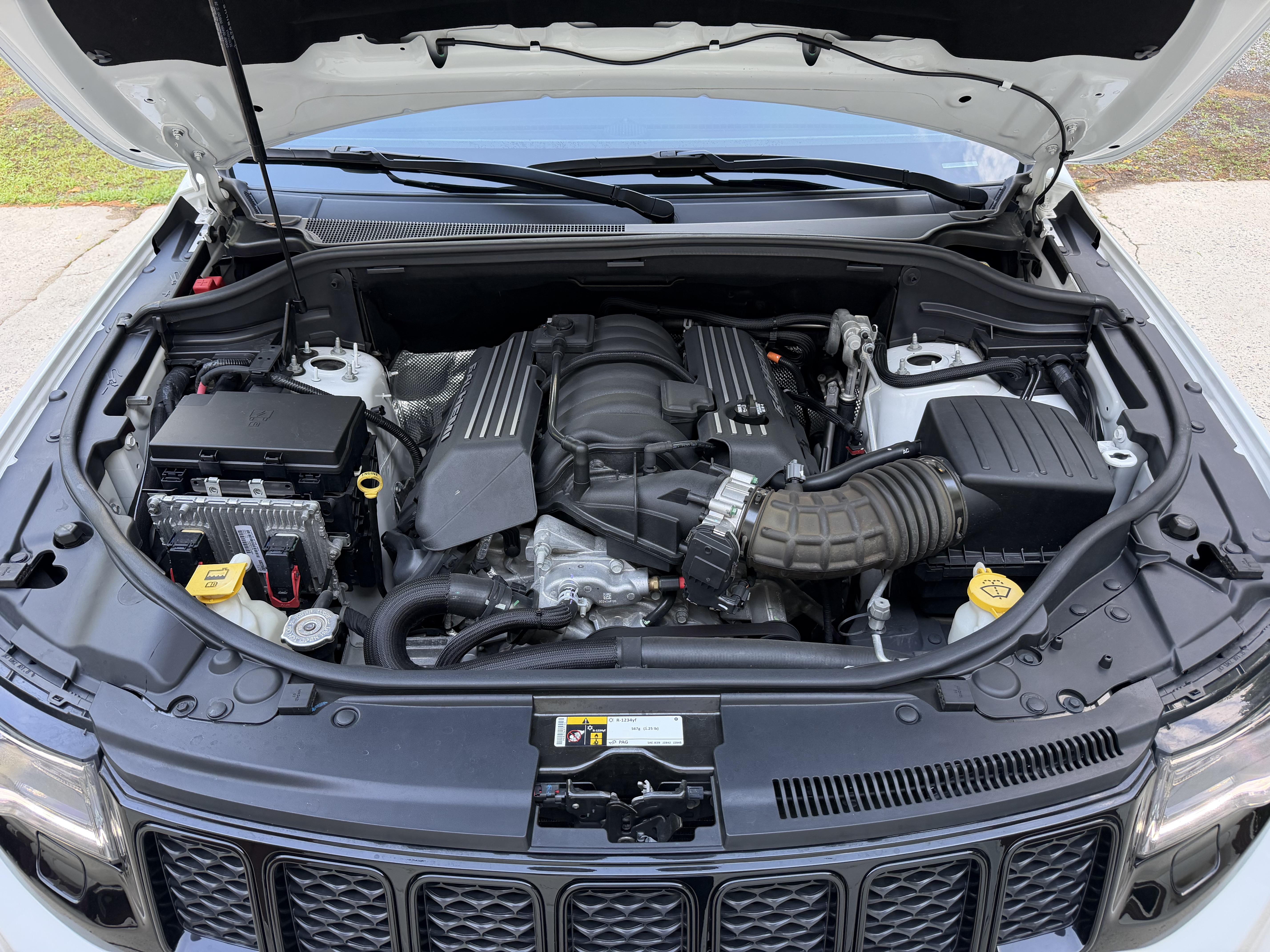 Used 2020 Jeep Grand Cherokee SRT AWD/4WD image 31