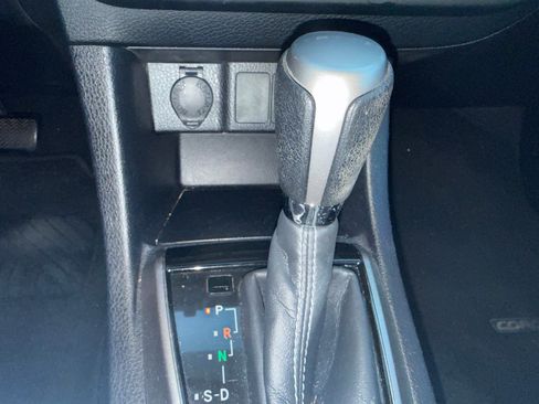 Used 2016 Toyota Corolla LE image 17