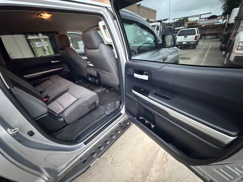 Used 2014 Toyota Tundra SR5 RWD image 16