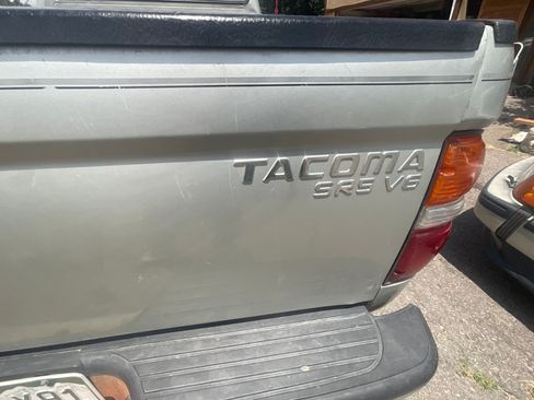 Used 2001 Toyota Tacoma 4x4 Xtracab V6 image 8
