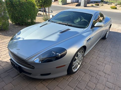 Used 2005 Aston Martin DB9 Coupe RWD image 1