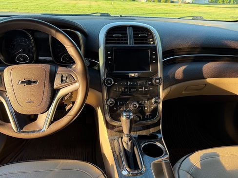 Used 2015 Chevrolet Malibu LTZ FWD image 20
