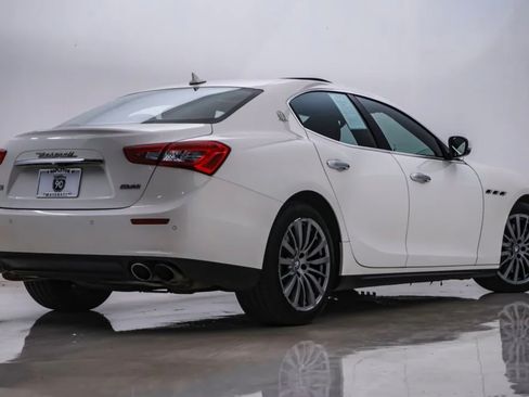 Used 2017 Maserati Ghibli S Q4 AWD/4WD image 6