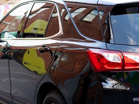 Used 2018 Chevrolet Equinox LT image 5