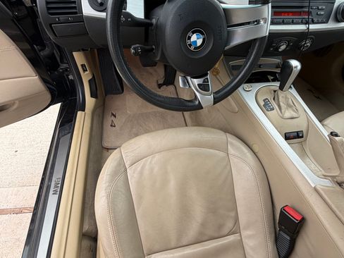 Used 2008 BMW Z4 3.0i image 25