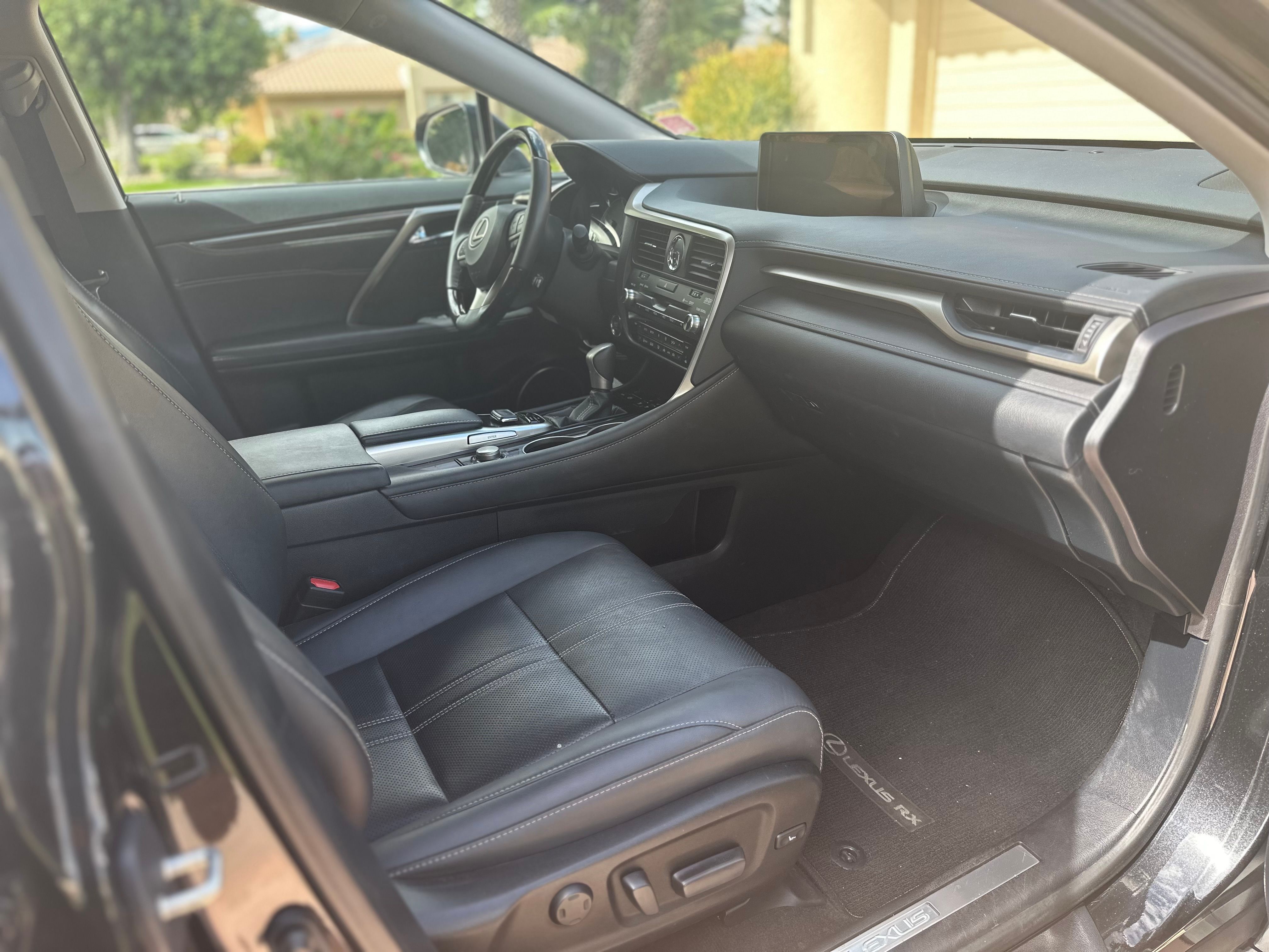 Used 2017 Lexus RX 350 FWD w/ Luxury Package image 12