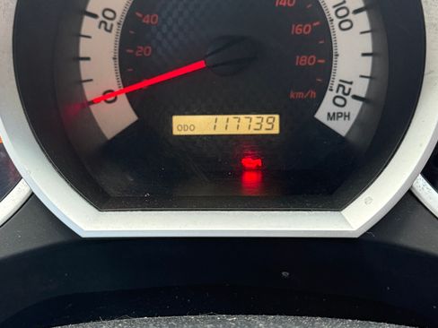 Used 2014 Toyota Tacoma 4x4 Double Cab image 4