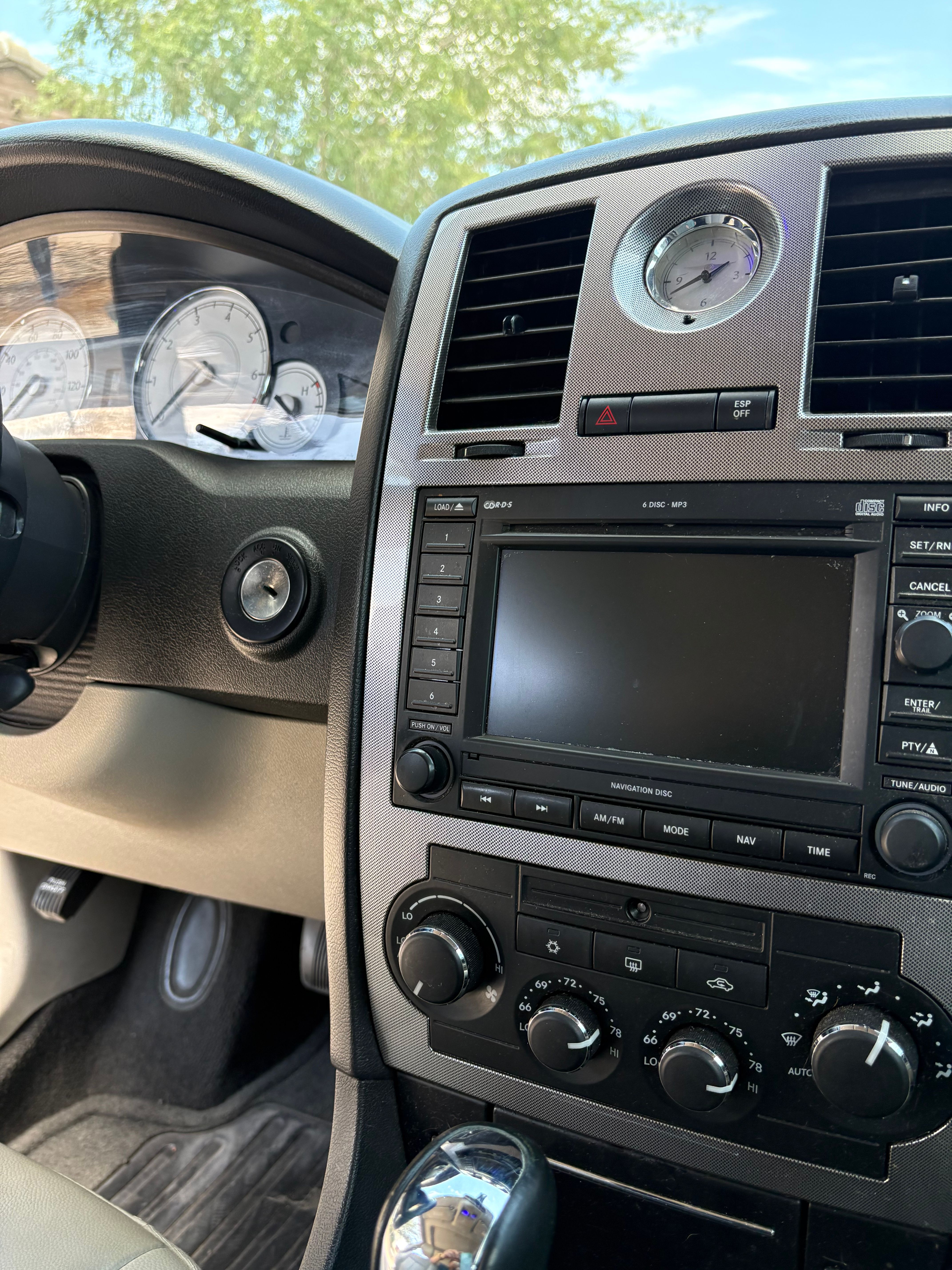 Used 2007 Chrysler 300 Touring L RWD image 18