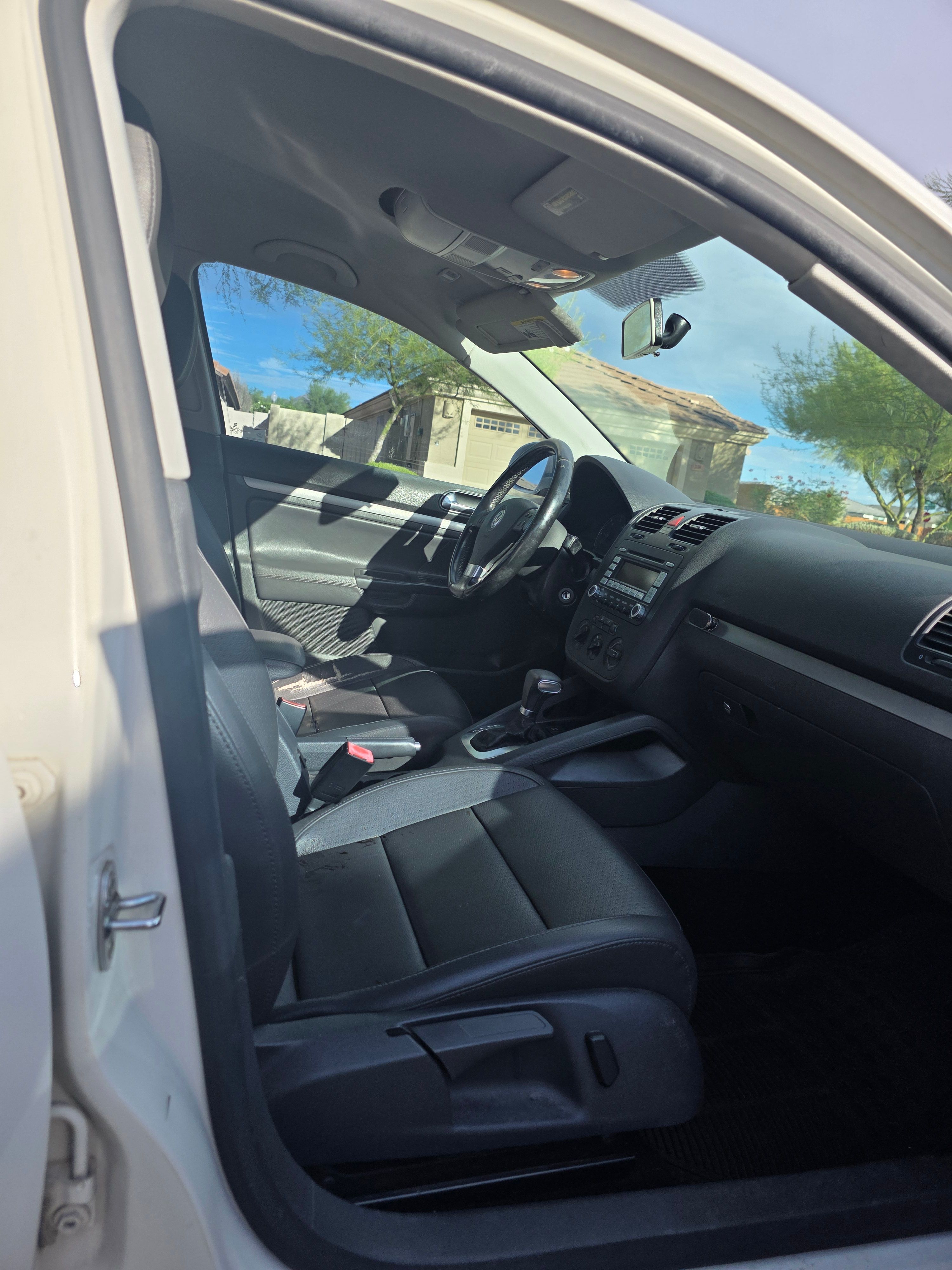 Used 2009 Volkswagen Jetta TDI FWD image 9