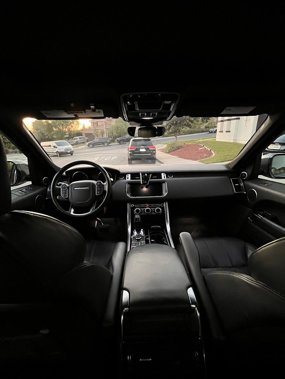 Used 2017 Land Rover Range Rover Sport HSE AWD/4WD image 6