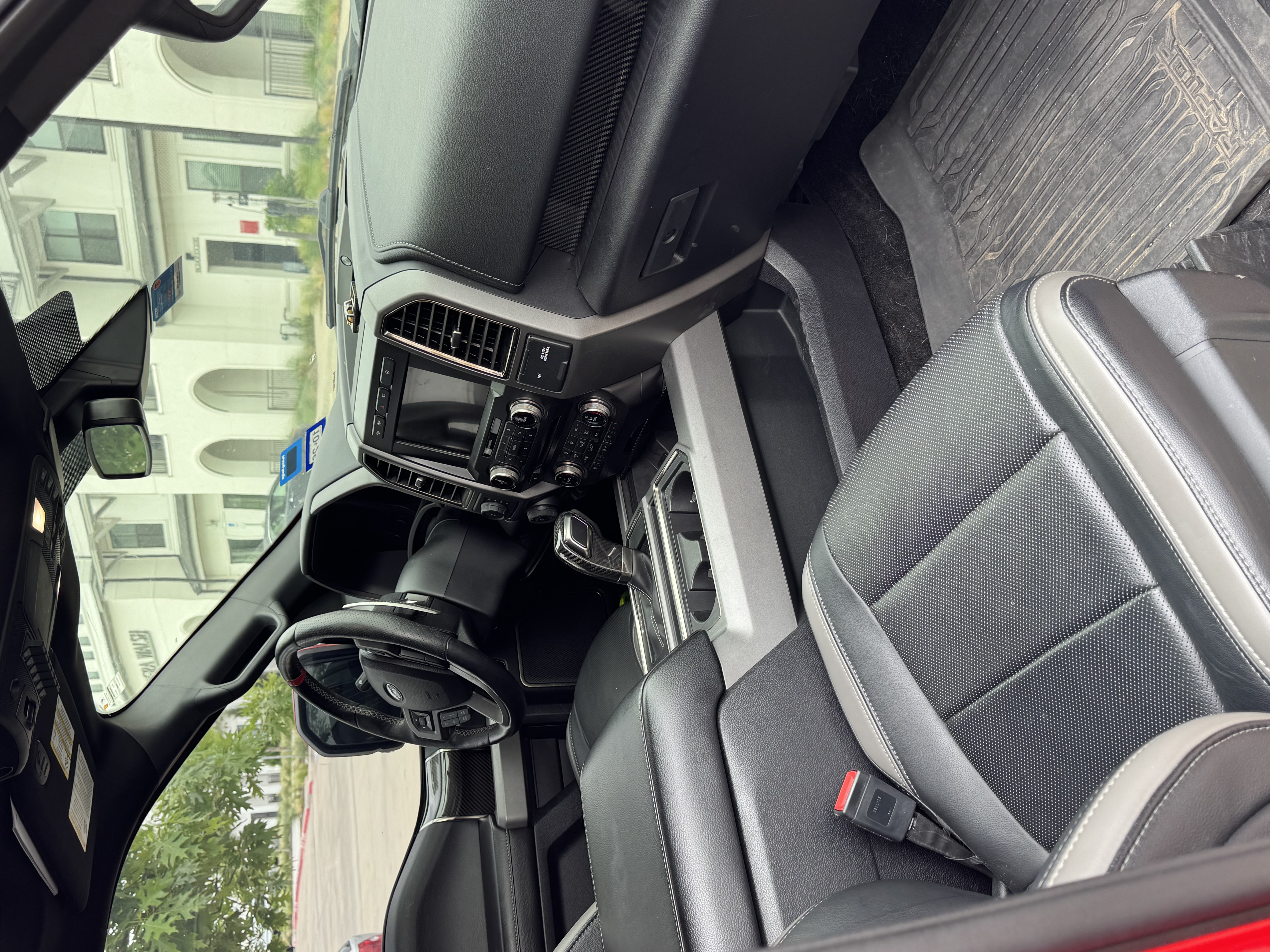 Used 2018 Ford F150 Raptor w/ Equipment Group 802A Luxury AWD/4WD image 8
