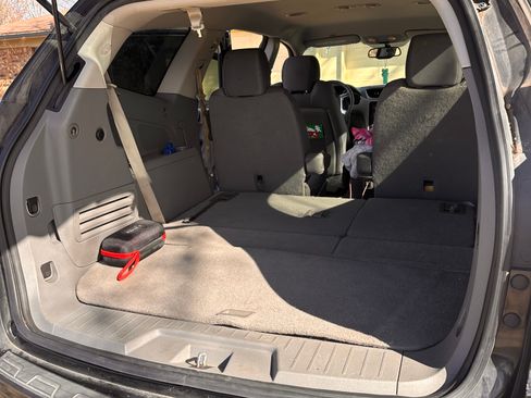 Used 2016 Chevrolet Traverse LT image 6