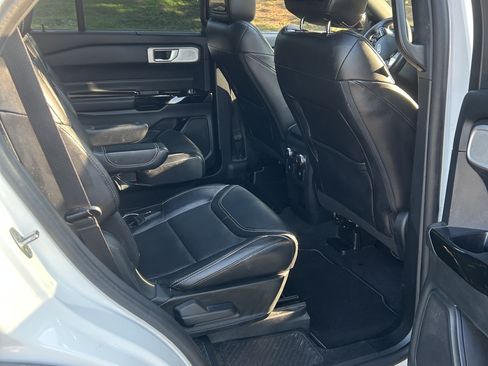Used 2021 Ford Explorer ST w/ Equipment Group 401A AWD/4WD image 4
