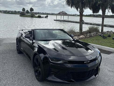 Used 2018 Chevrolet Camaro SS image 1