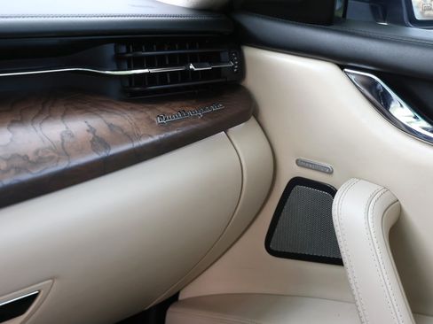 Used 2014 Maserati Quattroporte GTS RWD image 22