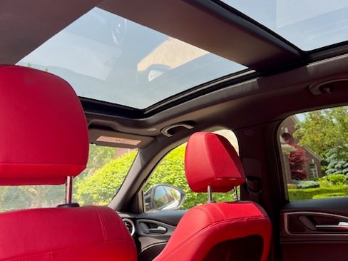 Used 2023 Alfa Romeo Stelvio Veloce image 15