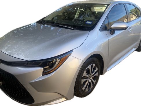 Used 2022 Toyota Corolla LE image 1
