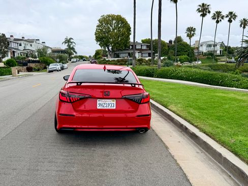 Used 2022 Honda Civic Sport image 2