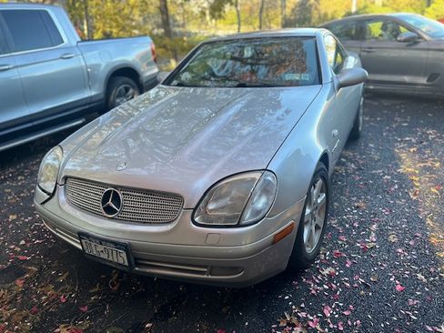 Used 1998 Mercedes-Benz SLK 230 image 2