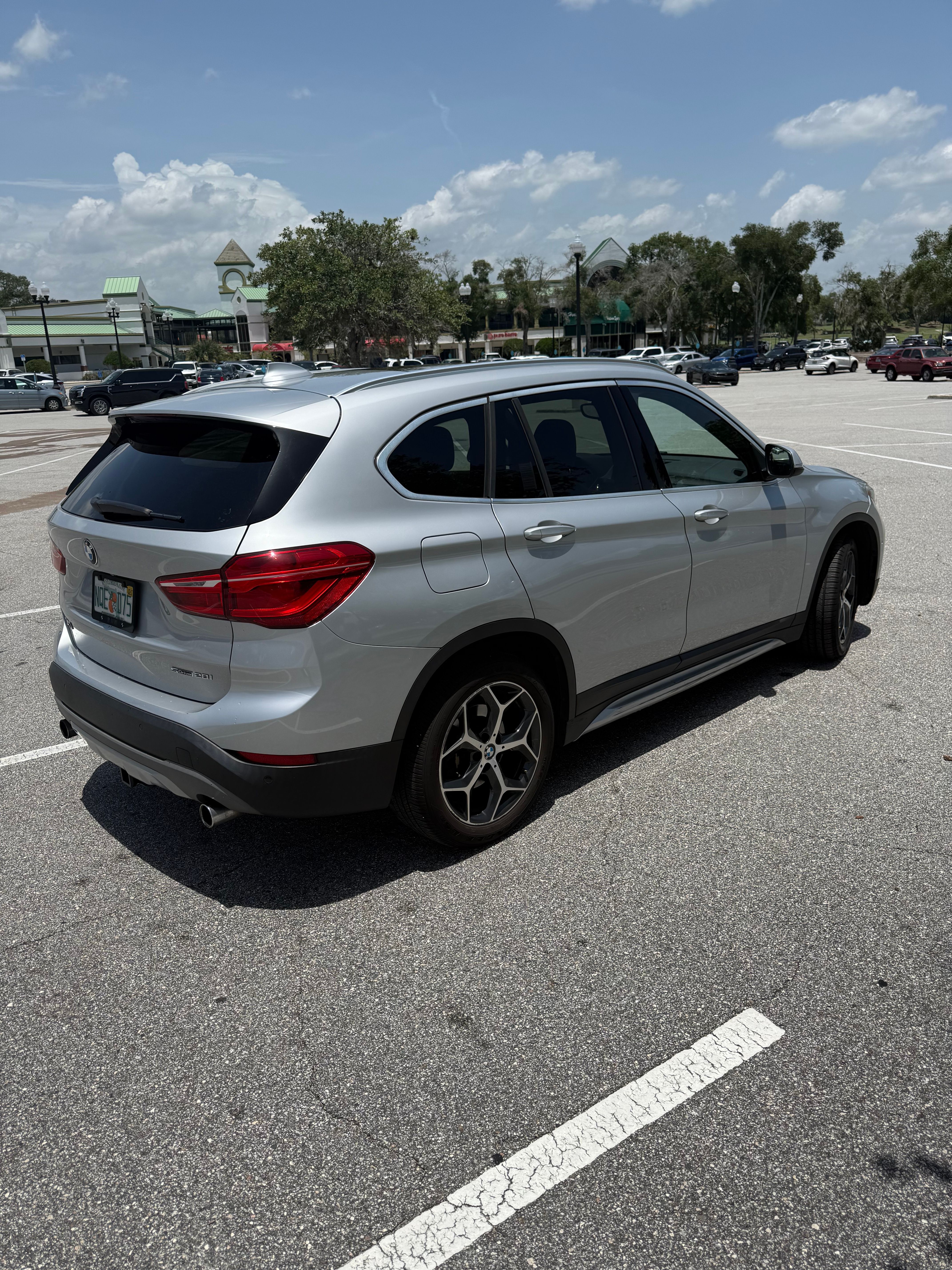 Used 2018 BMW X1 sDrive28i FWD image 2