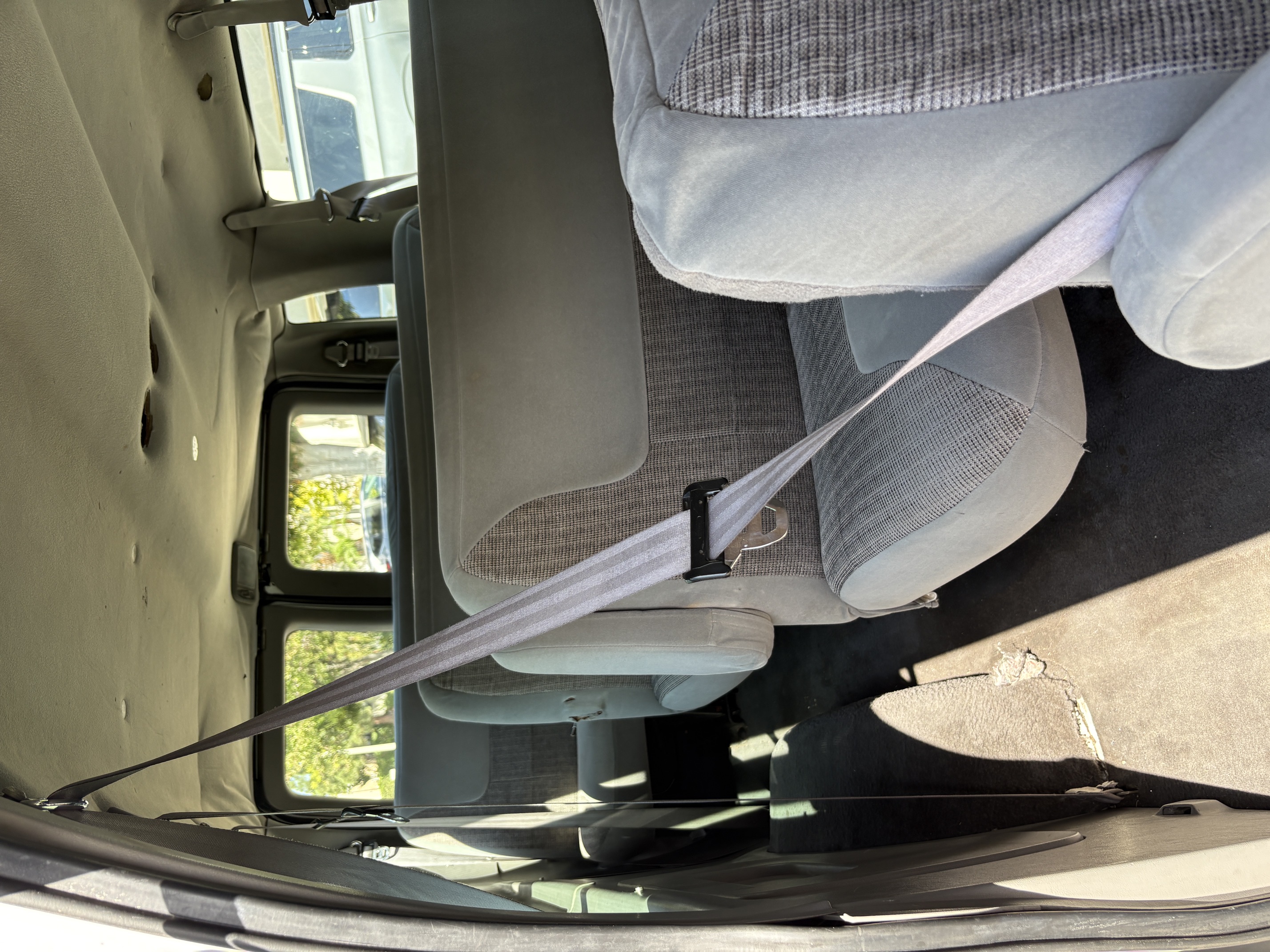 Used 1999 Ford E-350 and Econoline 350 Club Wagon RWD image 11
