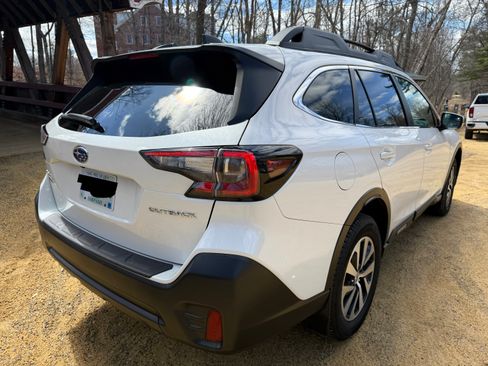 Used 2020 Subaru Outback Premium w/ Popular Package #1 image 9