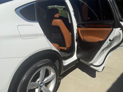 Used 2016 BMW X4 xDrive28i image 11