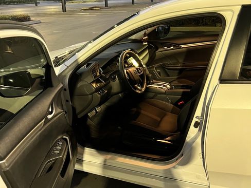 Used 2020 Honda Civic LX image 10