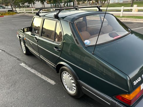 Used 1992 Saab 900 S image 5