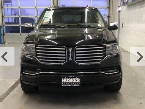 Used 2017 Lincoln Navigator L Select RWD image 5