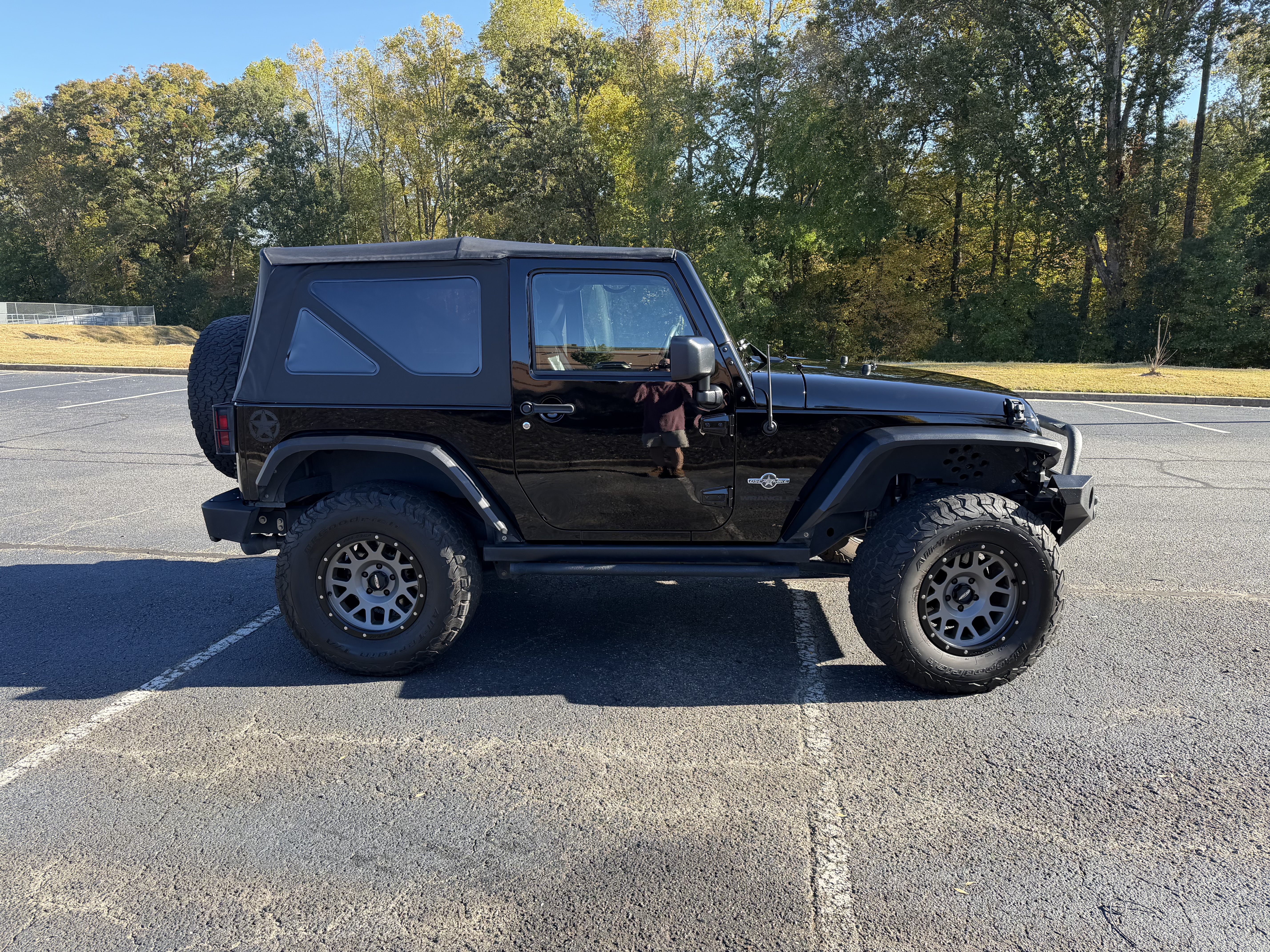 Used 2015 Jeep Wrangler Sport AWD/4WD image 1
