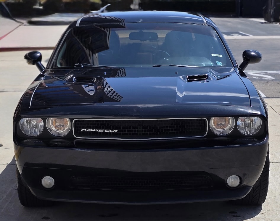 Used 2014 Dodge Challenger SXT RWD image 6