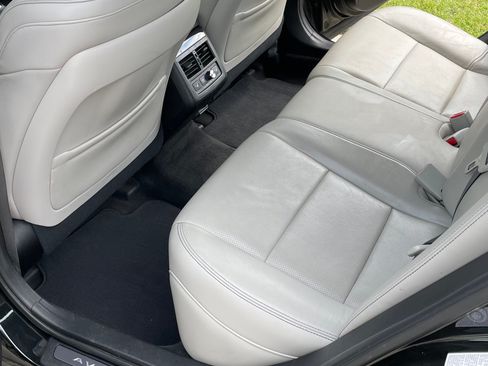 Used 2014 Toyota Avalon Limited FWD image 8
