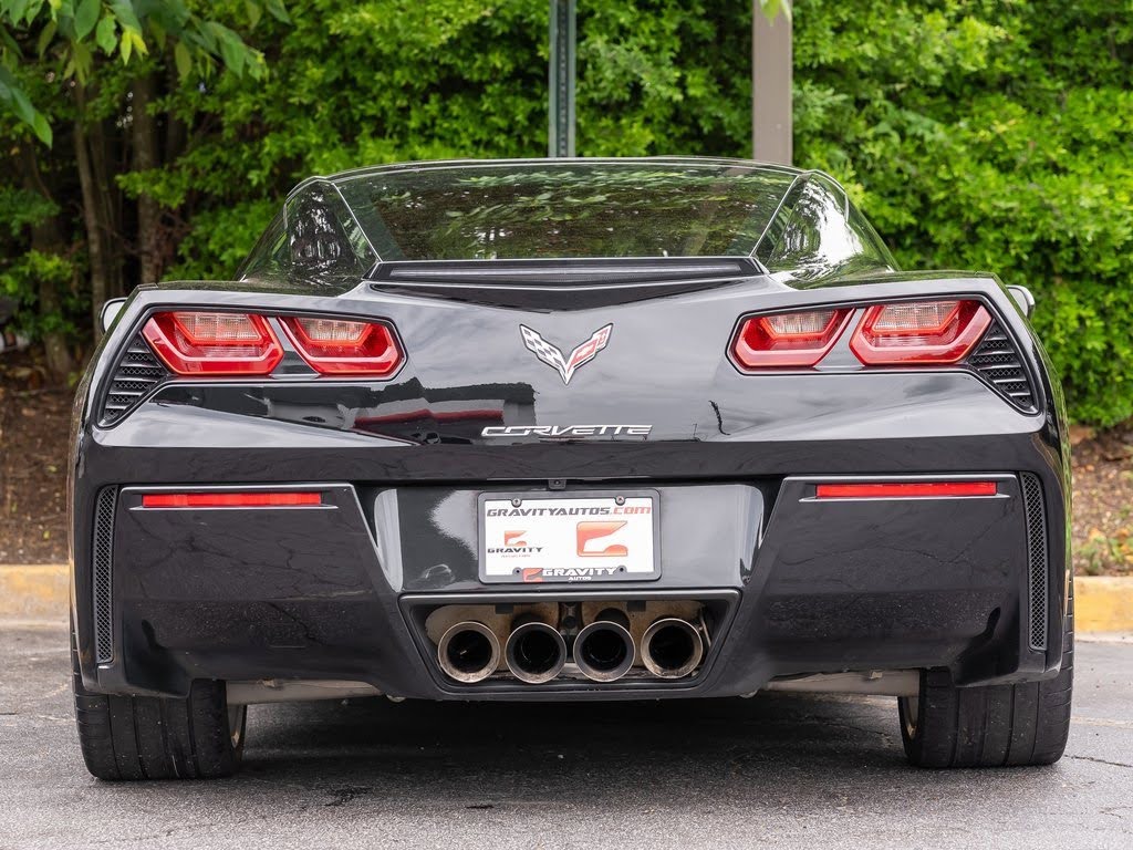 Used 2019 Chevrolet Corvette Stingray Coupe w/ 2LT Preferred Equipment Group RWD image 5
