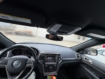 Used 2017 Jeep Grand Cherokee Laredo w/ Quick Order Package 23E