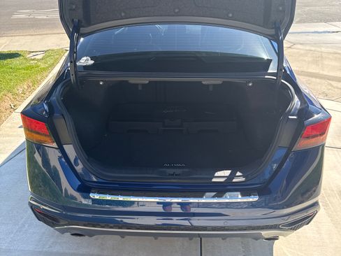 Used 2020 Nissan Altima 2.5 SR image 4