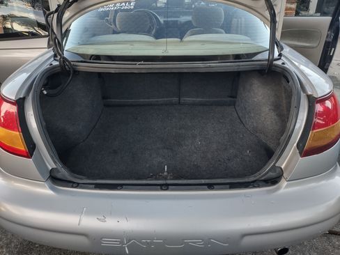 Used 1999 Saturn S-Series SC2 image 12