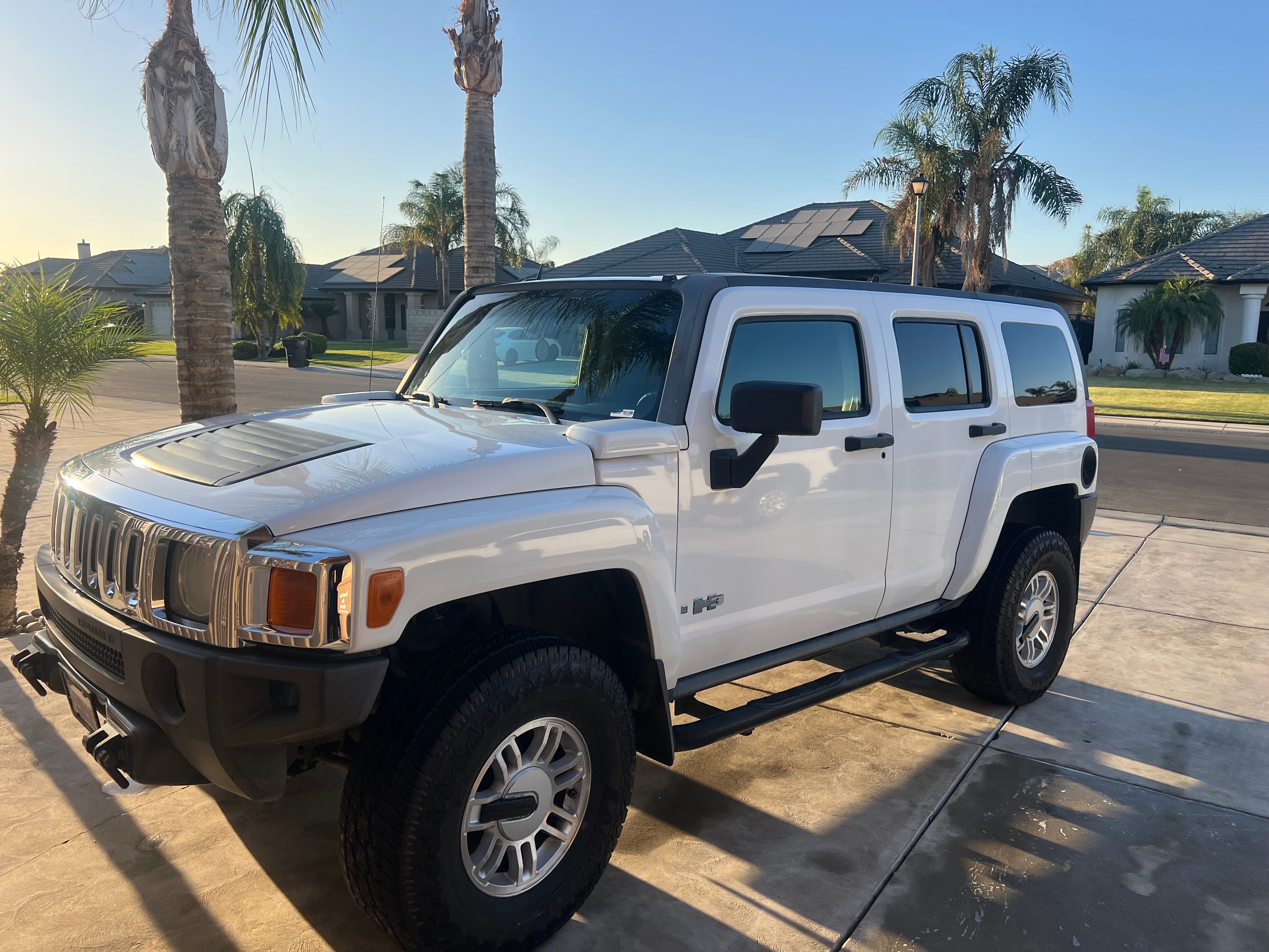 Used 2006 HUMMER H3 AWD/4WD image 1