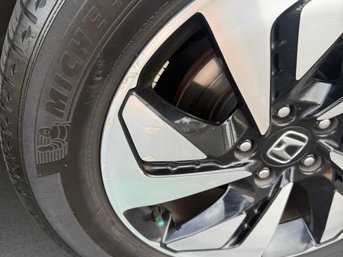 Used 2016 Honda CR-V Touring image 8