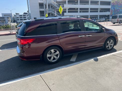 Used 2018 Honda Odyssey EX-L image 10
