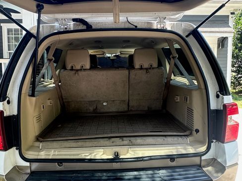 Used 2011 Ford Expedition EL XLT w/ 201A Rapid Spec Order Code RWD image 9