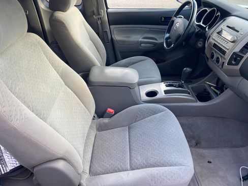 Used 2005 Toyota Tacoma 2WD Access Cab image 13