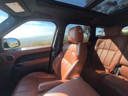 Used 2015 Land Rover Range Rover Sport HSE AWD/4WD image 24