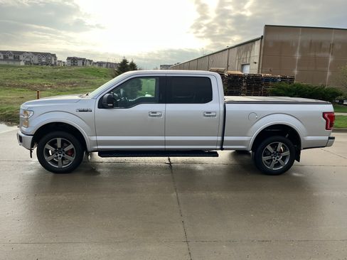 Used 2017 Ford F150 XLT w/ Equipment Group 302A Luxury image 4