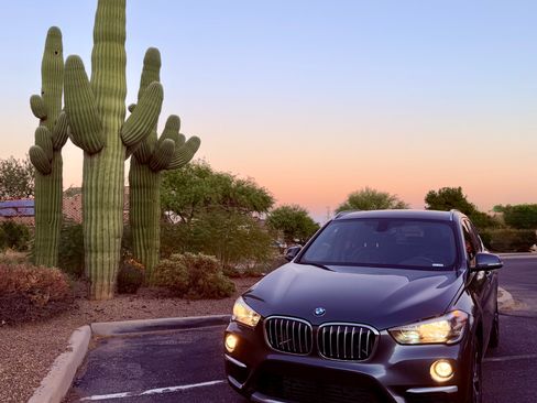 Used 2018 BMW X1 sDrive28i image 8