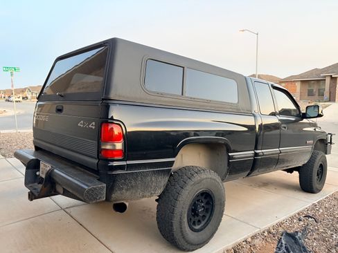 Used 1999 Dodge Ram 2500 Truck 4x4 Quad Cab image 9